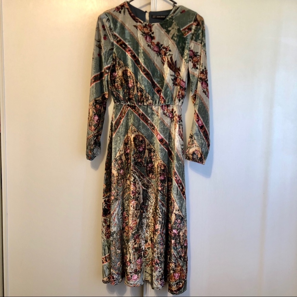 ZARA | velour midi dress - Picture 2 of 8